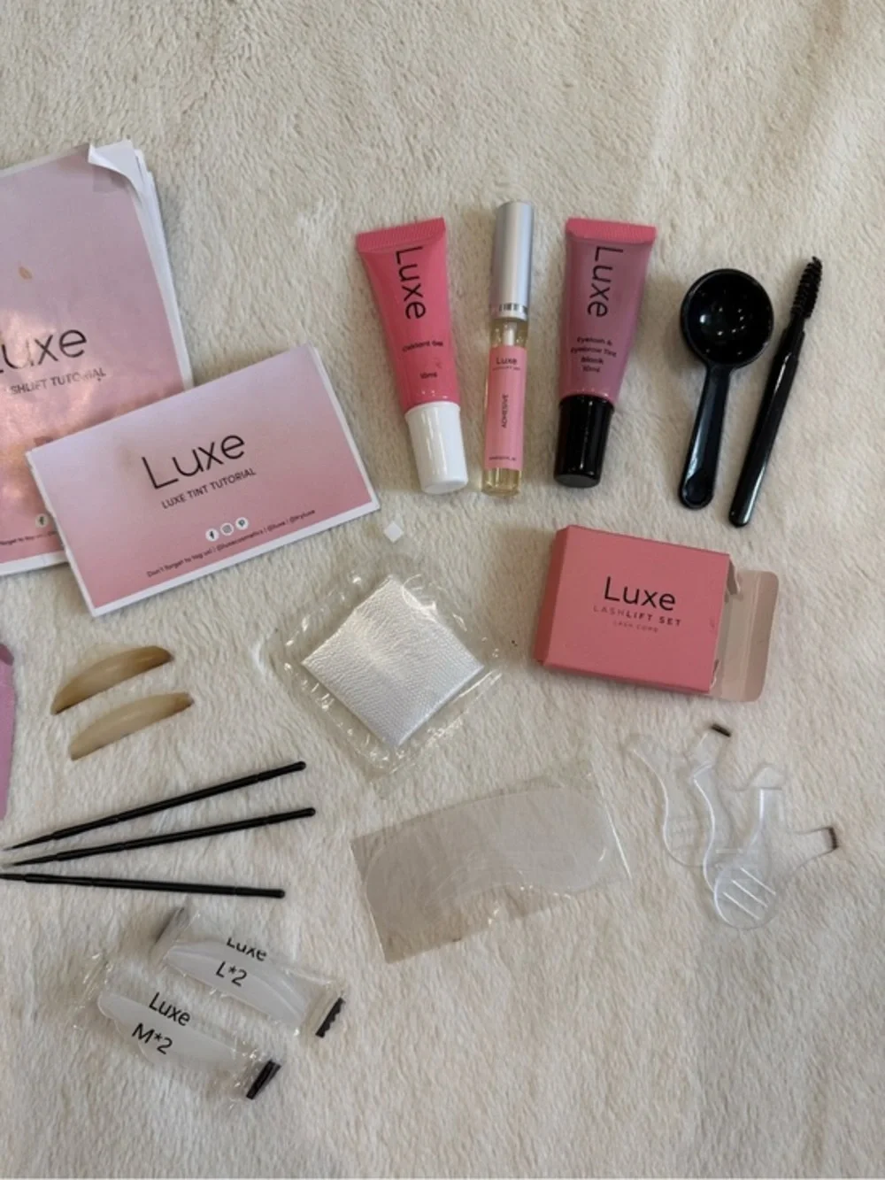 Supplies from Luxe Lashlift Kit and Brow/Lash Tint Set